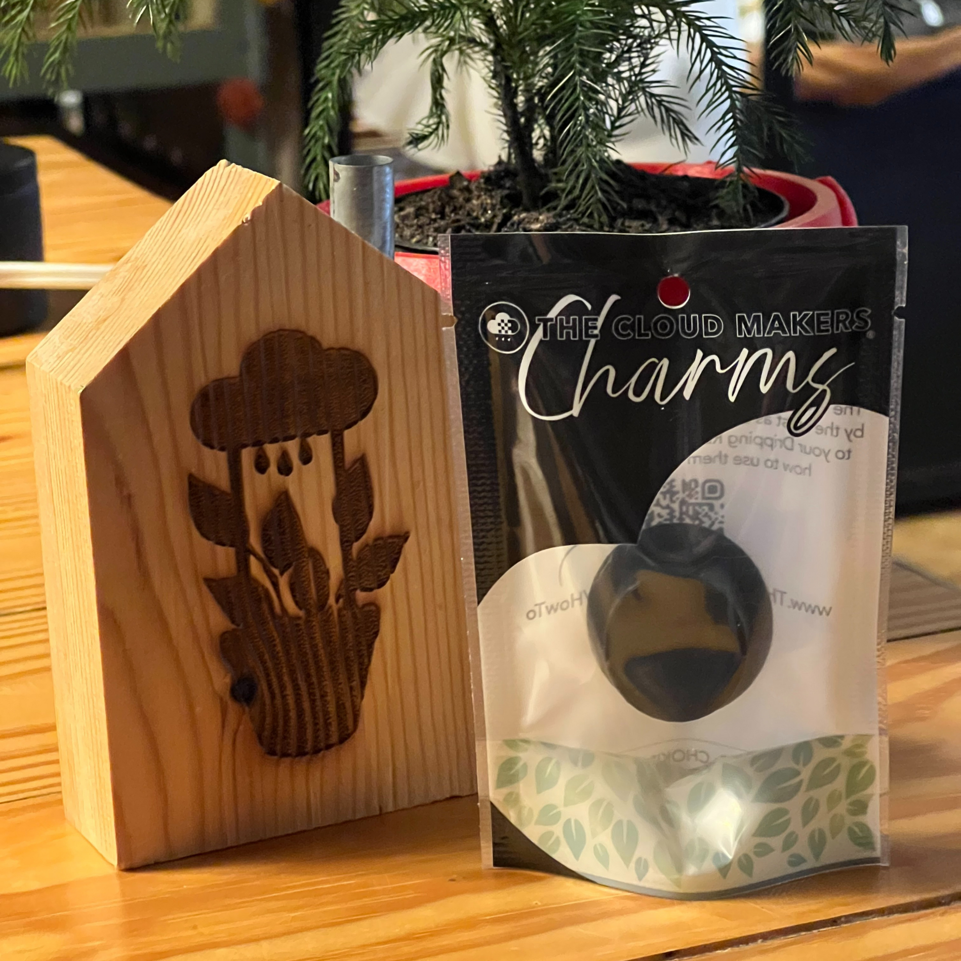 Top Hat Charm in packaging